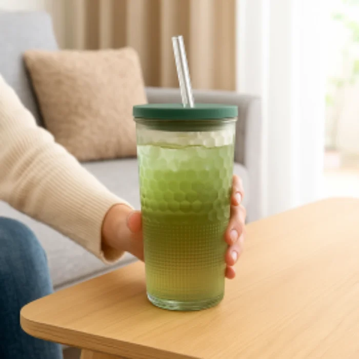 Vaso de Vidrio con Tapa y Sorbete 500ml